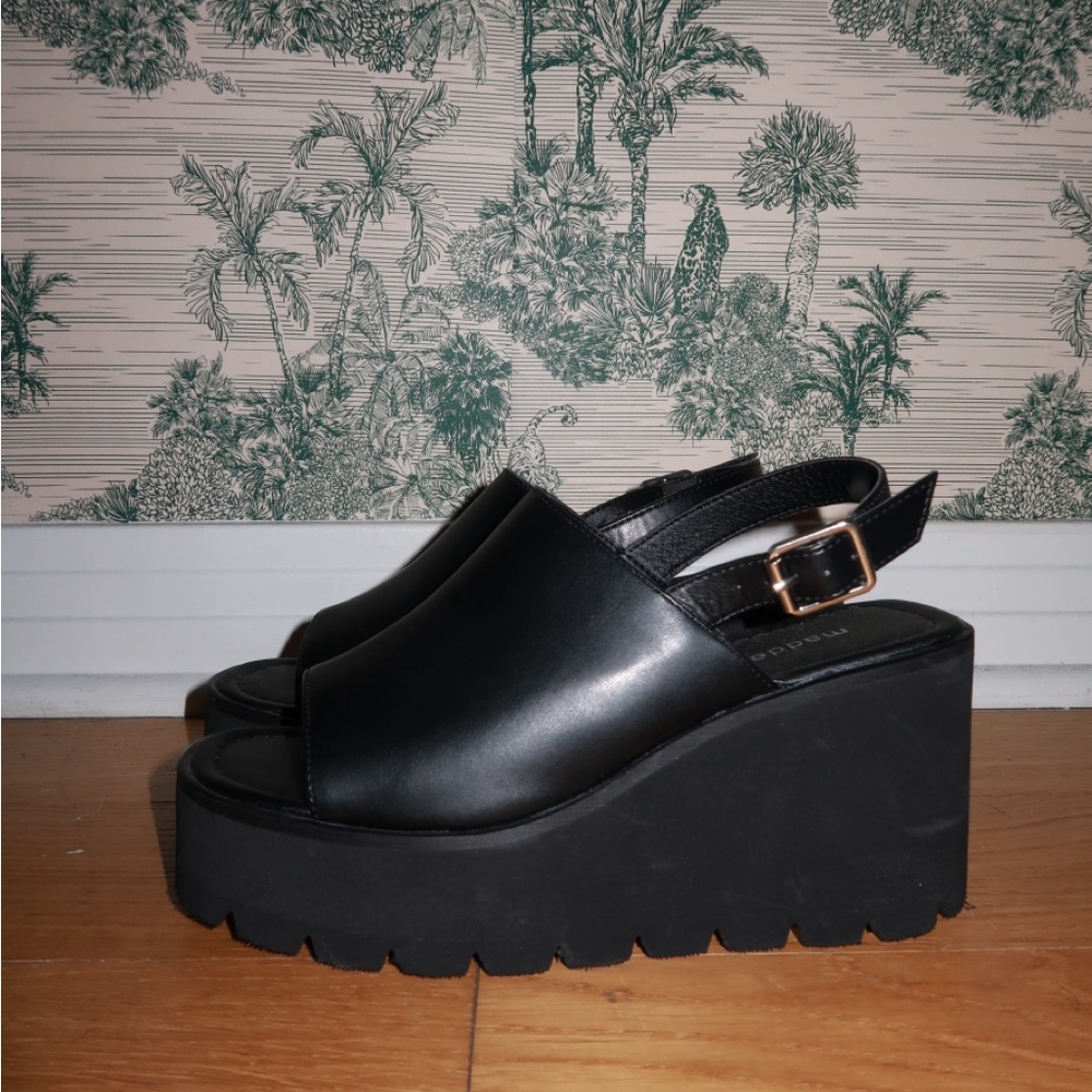 Black Madden Girl Platform Sandals